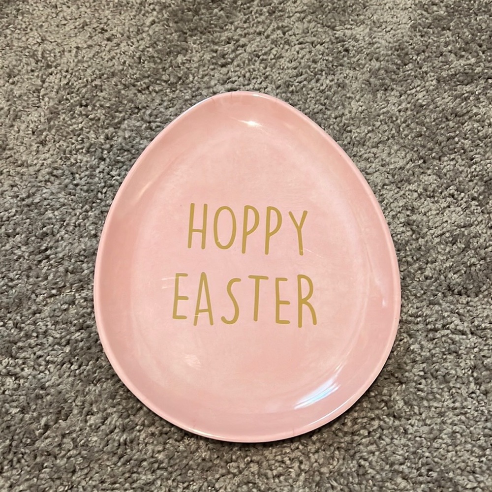 Hoppy Easter plate